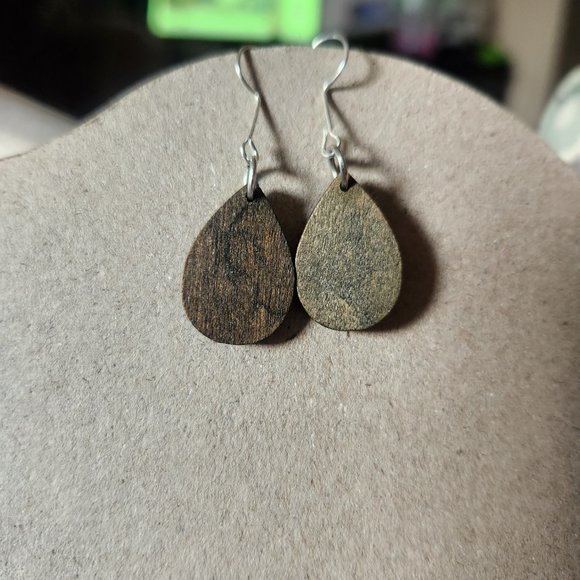 Silver Tone Hook Black Wood Teardrop Dangle Earrings NWT Tony Alexander Jewelry - Picture 2 of 2
